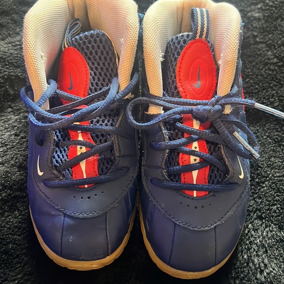 10c blue foamposite - Picture 2 of 6